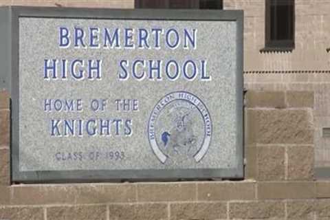 Bremerton HS switching to remote learning later this week due to staffing shortages, some out from..