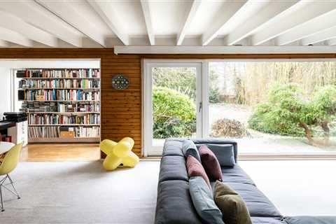 We’re Pining for this Wood-Wrapped Midcentury Listed at £500K