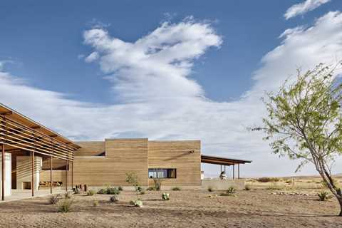 Monolithic Rammed Earth Walls Keep This Marfa Ranch House Insulated in the Desert Climate
