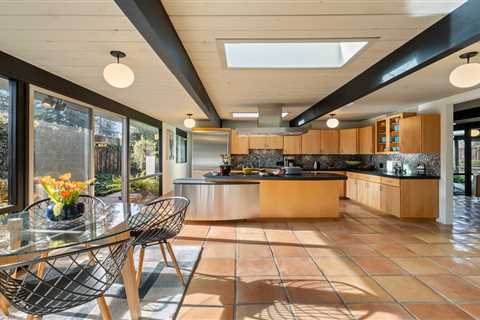 This $2.3M House Is Being Touted as a Super Eichler