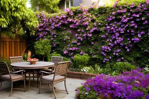Enhance Your Small Yard’s Curb Appeal with Vertical Gardens