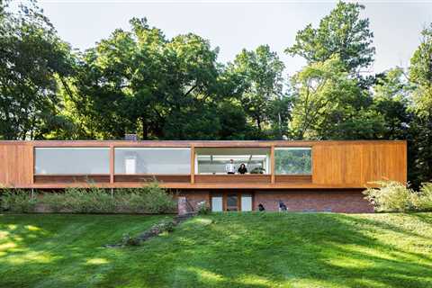 A Forgotten Philip Johnson Home Gets a New Lease on Life