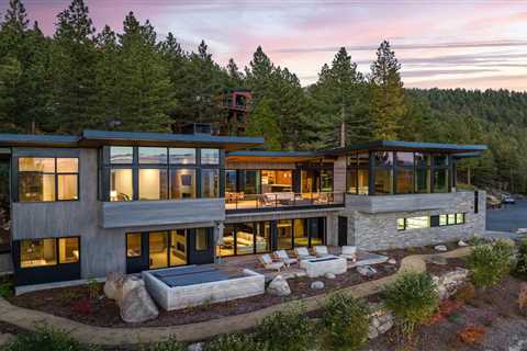 A Mountain Estate With Jaw-Dropping Views of Lake Tahoe Asks $16.5M