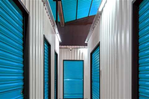 Benefits Of Using Storage Units When Selling Your House For Cash In Lehigh Acres, Florida