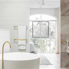 Freestanding vs. Built-In Bathtubs: Which is Right for Your Bathroom?