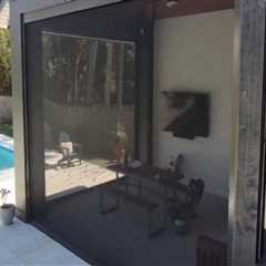 How Retractable Screen Installation Adds Value To Timber Frame Houses In Orlando's Climate?