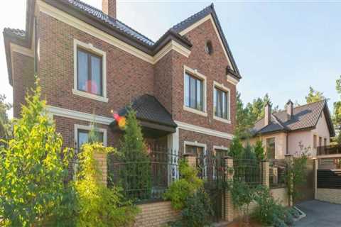 Vancouver Roof Repairs: Preparing Your Home For Stunning Real Estate Photos