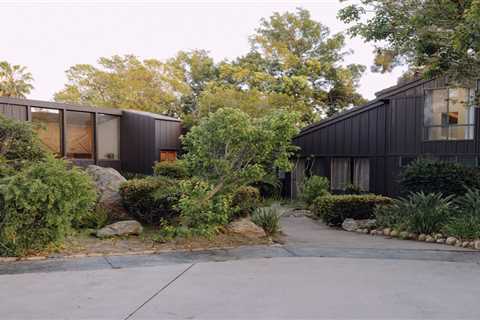 For $5.5M, You Can Own One of San Diego’s Four Richard Neutra Homes
