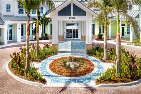 Tree Care Solutions Designed For Senior Living Communities In Pembroke Pines, FL