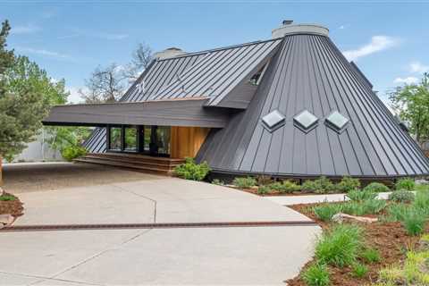 This Conical Charles Haertling Home Could Be Yours for $4.5M