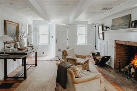 The 18th Century Meets the ’80s at This $2.8M New York Farmhouse