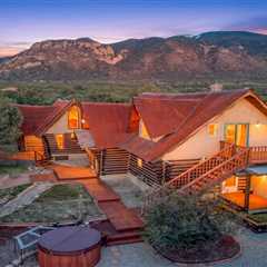 In New Mexico, $995K Gets You a Life-Size Lincoln Log Cabin